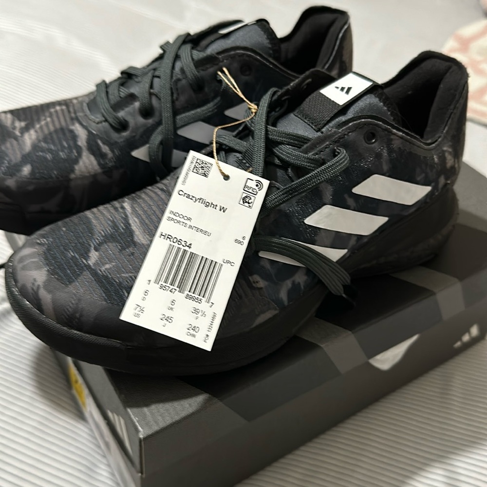 Adidas women’s volleyball shoes 7.5